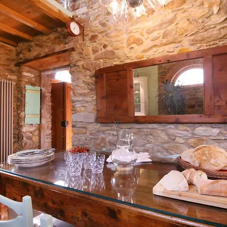펜션 Lucca Refined Convent With Pool And Wi-fi *