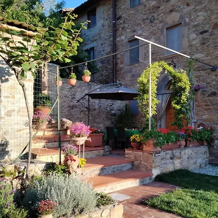 펜션 Lucca Refined Convent With Pool And Wi-fi *